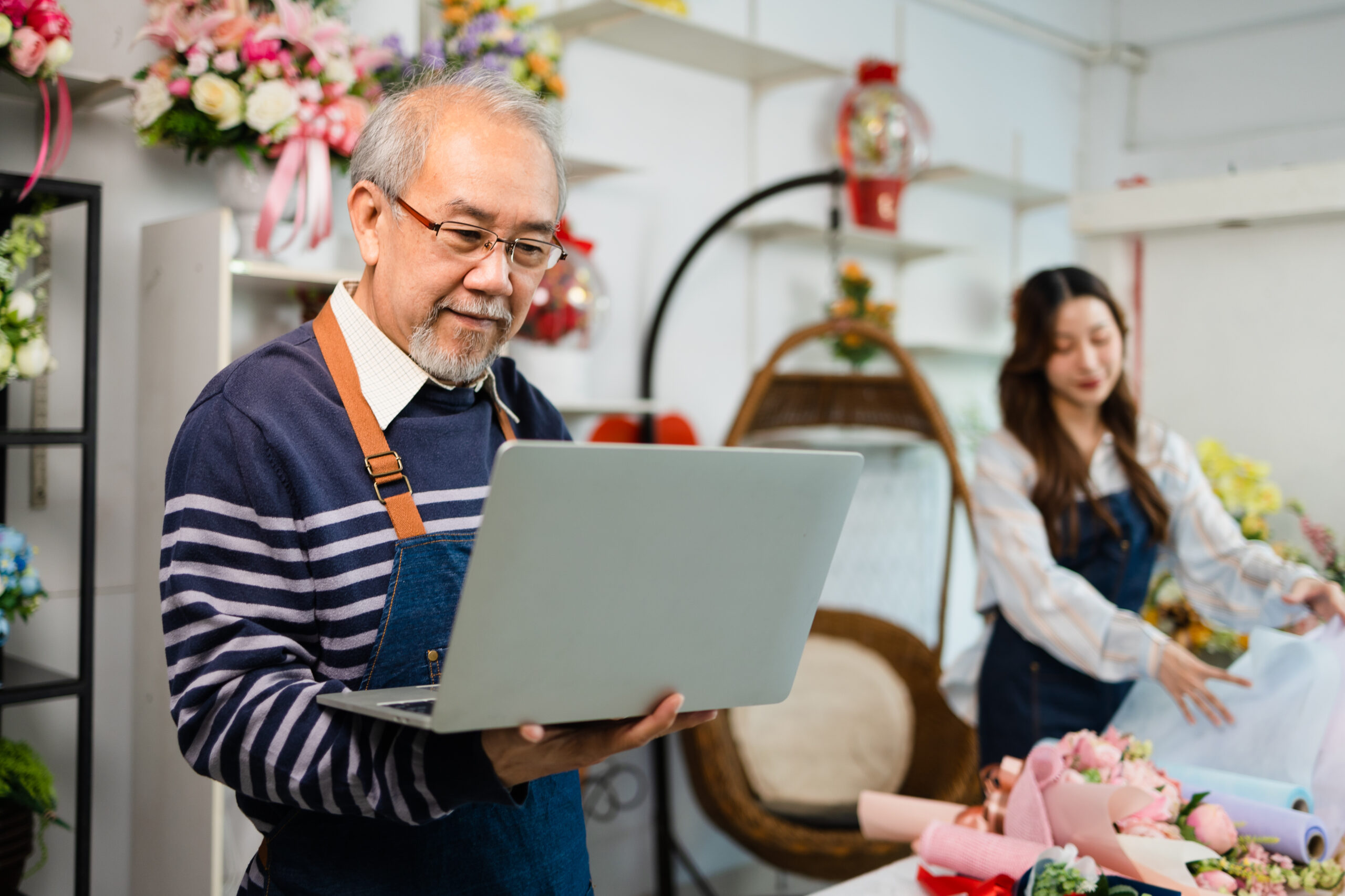 5 Small Business Grants to Apply for Right Now