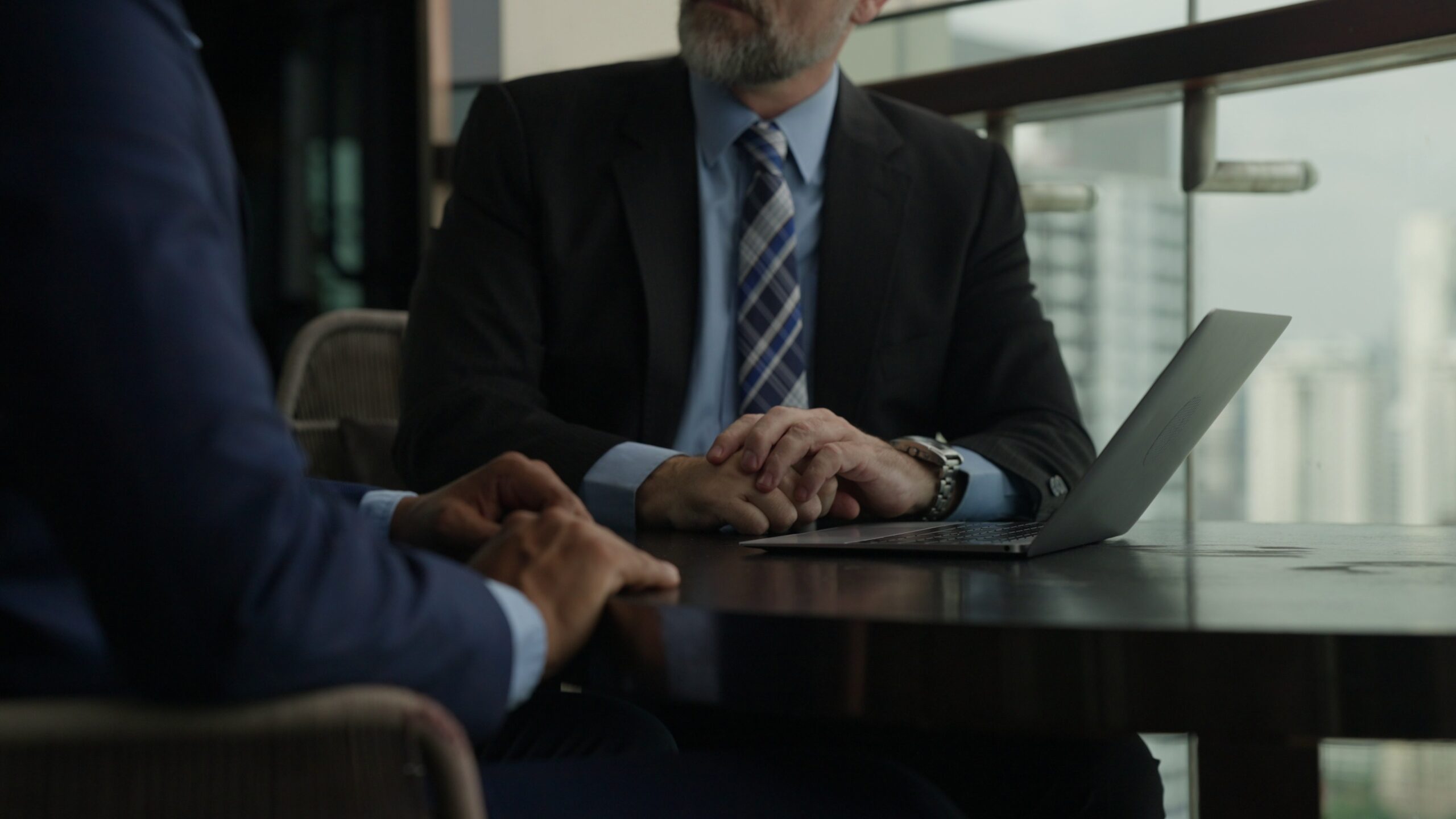 6 Key Considerations for Choosing the Right NetSuite Consulting Partner 6 Key Considerations for Choosing the Right NetSuite Consulting Partner