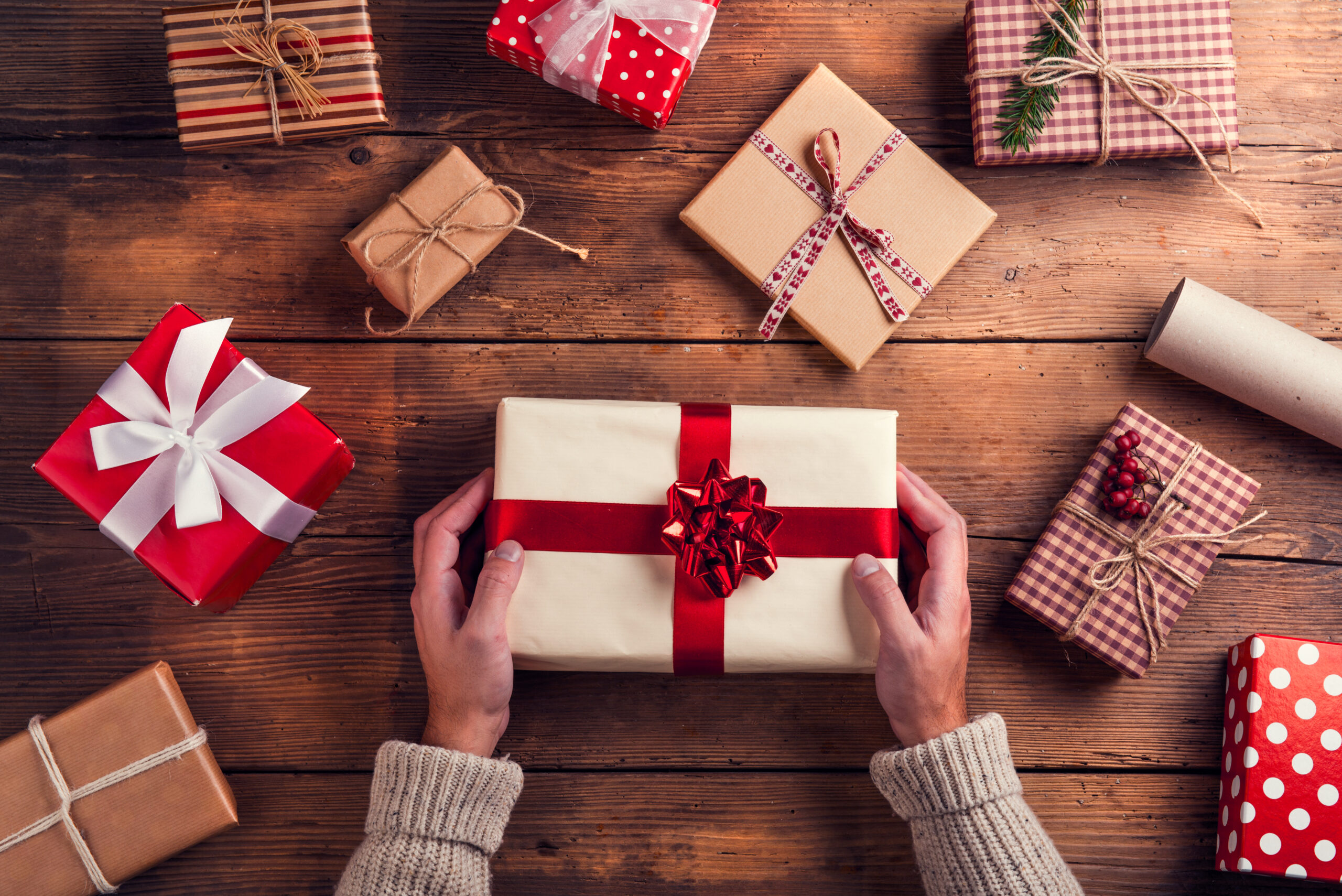 NRF Forecasts Faster Holiday Sales Growth, with Spending to Top $1 Trillion NRF Forecasts Faster Holiday Sales Growth, with Spending to Top $1 Trillion