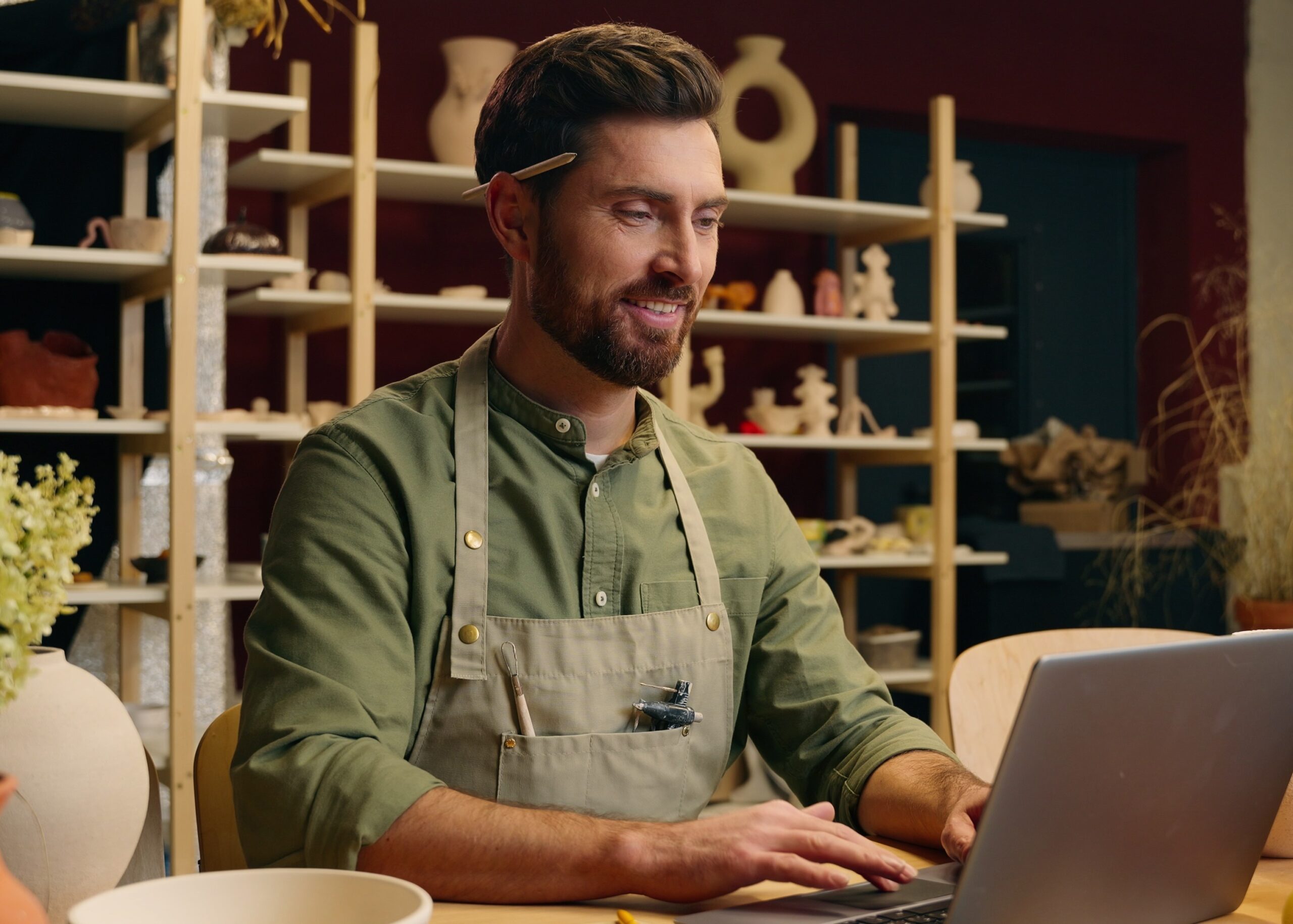 happy-joyful-smiling-caucasian-man-small-business-owner-craftsman-businessman-potter-c-SBI-356002438 (1) happy-joyful-smiling-caucasian-man-small-business-owner-craftsman-businessman-potter-c-SBI-356002438 (1)